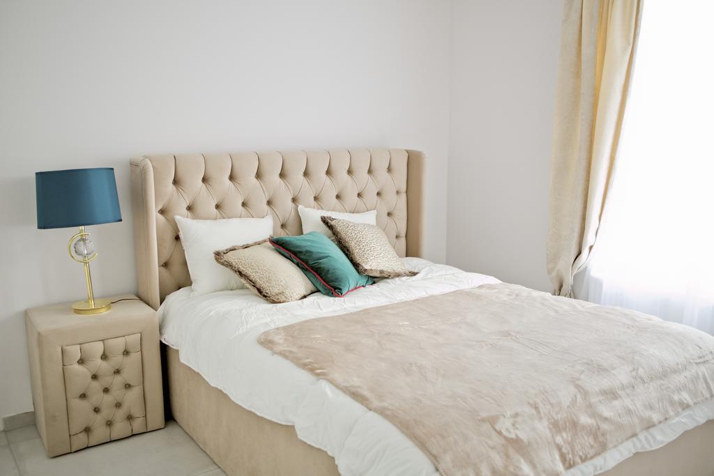 Elegant City Center Apartment 7A كراكوفيا المظهر الخارجي الصورة