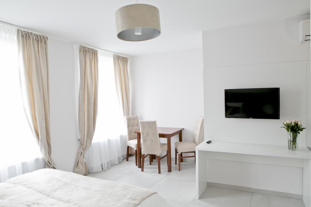 Elegant City Center Apartment 7A كراكوفيا المظهر الخارجي الصورة